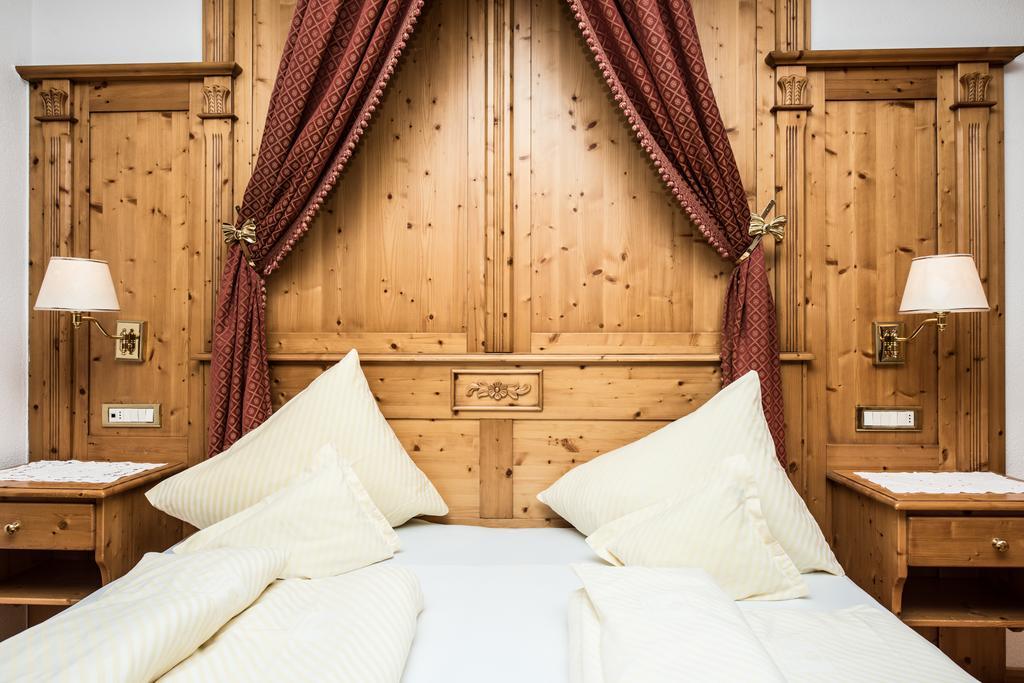 Hotel Enzian Genziana Siusi Esterno foto
